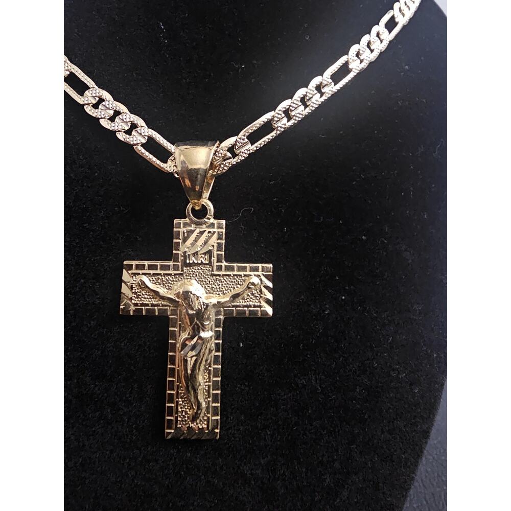 24in 14k Gold-Plated brass-5.6mm Frosted Figaro Chain w/ Cross Pendant Charm